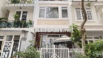 BÁN GẤP NHÀ ĐẸP - VỊ TRÍ VÀNG TẠI ĐÀ LẠT