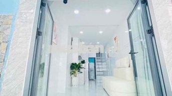Nhà mới đẹp , Ngay Trường Đại học Văn Lang , gần chợ  Phan văn Trị