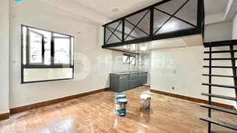 CĂN HỘ DUPLEX CỬA SỔ DIỆN TÍCH SIÊU RỘNG, GÁC CAO CÓ THANG MÁY