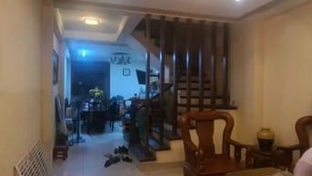 Bán nhà đẹp ngõ 67 Nguyễn Văn Cừ 63m2x 5 T,ngõ 4 m . Giá 11 tỷ.