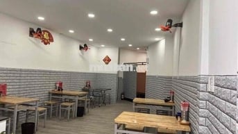 Nhà MT Trần Quang Khải Q1, 5.5x19m, trệt 3 lầu ST, giá 45tr