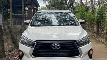 Toyota Innova 2020 E 2.0 MT - 68000 km