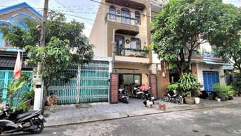 BÁN NHÀ C4 XE TẢI THÔNG THOÁNG, NGUYỄN ĐÌNH CHIỂU, DĨ AN. 100M2, 5.1