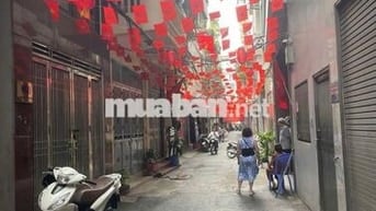 Bán CHDV Nguyễn Khánh Toàn -130m, Mt 7,2m -Thuê 160 triệu/ th -25,9 Tỷ