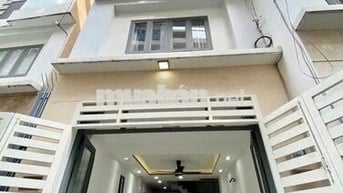 Nhà sát mặt tiền Phan Xích Long, Phú Nhuận - 38m2 - 5 Tầng đúc BTCT.