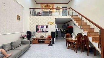 Cho thuê nhà Trệt Lửng gần ngã tư Đồi mồi phường Dĩ An