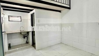 PHÒNG CÓ GÁC, CỬA SỔ LỚN THOÁNG MÁT - ĐƯỜNG THỐNG NHẤT