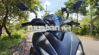 Kẹt Tiền Đẩy Em Yamaha NVX biển Sài Gòn