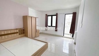 PHÒNG BAN CÔNG SẴN NỘI THẤT GẦN ĐẦM SEN - LUỸ BÁN BÍCH GIÁ RẺ