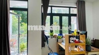Phòng 30m2 CỬA SỔ TRỜI có BAN CÔNG