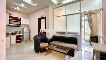 Chính Chủ Cho Thuê Căn Hộ ( 60m2 ) Quận 3 Hai Phòng Ngủ Ban Công