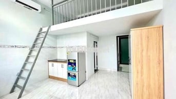 Phòng Gác Ban Công, Cửa Sổ Mới Sẵn Nội Thất Ngay Nguyễn Văn Quá