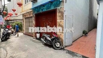 OTO VÀO NHÀ QUAY ĐẦU - PHỐ LẠC LONG QUÂN - THANG MÁY - 52M