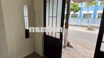 CHO THUÊ NHÀ RIÊNG BIỆT MẶT TIỀN 8M ĐƯỜNG 5m5 ( đối diện trường học )