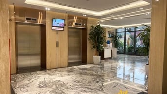 Bán toà nhà 52 Tô Ngọc Vân - Tây Hồ căn hộ dịch vụ 165m2 x 10 tầng