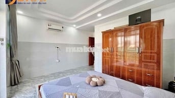 STUDIO MỚI XÂY GẦN CÔNG THƯƠNG CÓ BAN CÔNG