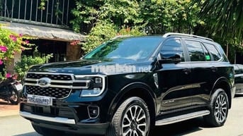 ✅Ford Everest 2025 Platinum 2.0L 4x4 AT - 1500 km