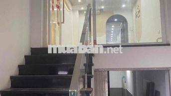 Nhà mặt phố Hoàng Hoa Thám, Ba Đình – 2 tầng + hầm để xe, lối đi riêng