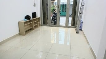 Cho thuê nhà tiện KD, để ở và mở VP Công ty cách Q1 vài bước chân
