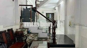 Cho thuê nhà nguyên căn hẻm xe tải thông 118 đường Phan Huy ích phường
