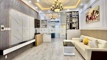 NHÀ BÈ, NHÀ MỚI, XÁCH VALY VÀO Ở NGAY, 5 PN, HẺM XE HƠI,