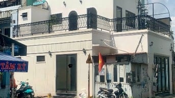 Cho Thuê Nhà Mặt Tiền Nguyễn Đình Chính Quận Phú Nhuận.33 triệu 