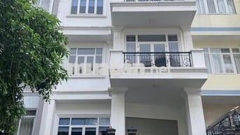 NGUYÊN CĂN ĐƯỜNG C1 , DIỆN TÍCH 8X20M TRÊT 3 LẦU 6 PHÒNG