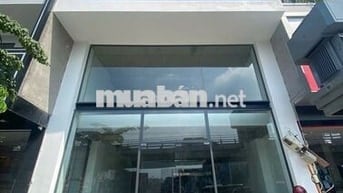 CHO THUÊ NHÀ HOÀNG HOA THÁM NGAY GA T3_ 8X20_ TRỆT 4 LẦU THANG MÁY.