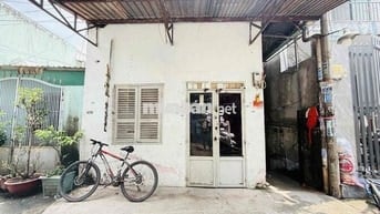 GẦN CHUNG CƯ CELADON CITY - DT: 90M2 ( 5,1 x 18 ) - HẺM XE HƠI - 6.5TỶ