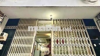 Bán Nhà Trục Tạ Quang Bửu Quận 8 - Sẵn Nội Thất - 1 Trệt 1 Lầu - 2PN