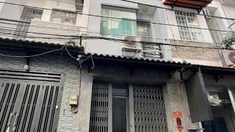 Mặt tiền nội bộ khu Bình Phú 2, Q6 dtich 30m2 đúc 3,5 tấm 4pn, 2wc