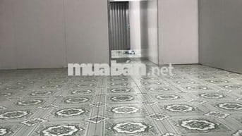 Nhà sạch sẽ, rộng rãi, 4m x 18m, 1PN, 1WC,hẻm xe tải 4m Lý Chiêu Hoàng