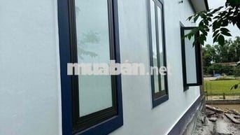 Bán đất tặng nhà c4 mặt tiền đầu đường khu dân cư Quân đội
