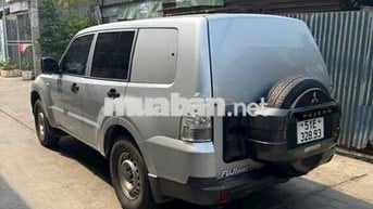 Mitsubishi bajero 2009 tải 300kg 5 người xe zin
