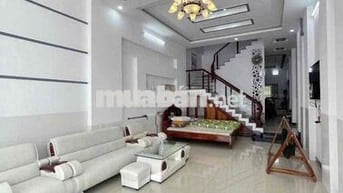 Nhà 2 lầu full nội thất KDC Hưng Phú 1