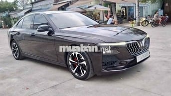 VinFast Lux A2.0 2019 2.0 AT - 53000 km