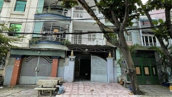 Nhà MT đường số 41 khu Tên Lửa 4,5x22,5m 2 lầu giá 18 triệu/tháng