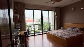Hoàng Mai. Gần hồ Linh Đàm, bán nhà 90m, MT 6m, có vỉa hè, ô tô tránh