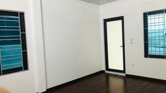 Bán nhà Tứ Liên, Nhà mới ở luôn, lô góc, oto tránh, 34m2, 3.55 tỷ