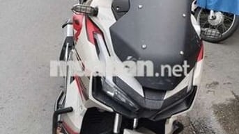 Xe tay ga Honda ADV màu Trắng Đỏ Đen ( CBS)