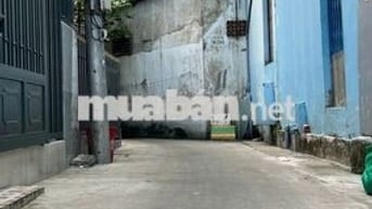 Nhà 2 lầu đúc gần galaxy Nguyễn văn quá. 6x 11m giá 4ty790tr tl