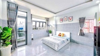 🍓Cho Thuê Căn Studio Ban Công Thoáng Mát Đối Diện Toà Nhà E-town🍓