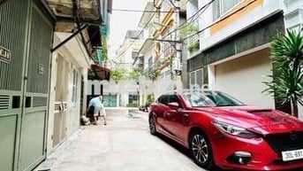 Anh họ mình nhờ bán nhà Hoàng Văn Thái, 48m2, 4 tầng, ô tô đỗ, kd