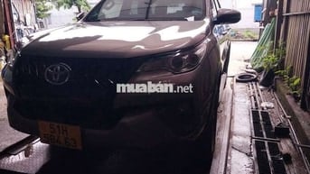 Toyota Fortuner 2019 2.4G 4x2 MT -