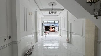 Quá ngon - Quận 8 hẻm xe tải thông kinh doanh - gần mặt tiền - 62m2 (4
