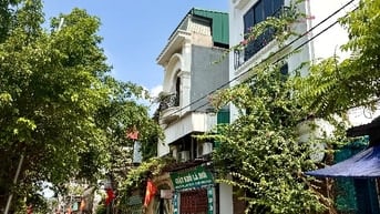 Khuôn tiền hiếm 8.x tỷ 6 tầng thang máy Thạch Bàn, 2 Oto tránh, KD nhỏ