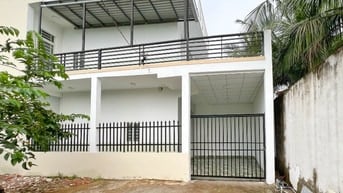 Bán nhà 1trệt 1lầu 80m2 (3PN) tại trung tâm TT Cần Giuộc, Long An.
