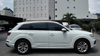 Audi Q7 đăng ký 2023 - chạy đc 33.000 km