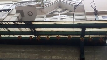 BÁN HOẶC CHO THUÊ NHÀ ĐƯỜNG ĐOÀN VĂN BƠ, PHƯỜNG 10, QUẬN 4