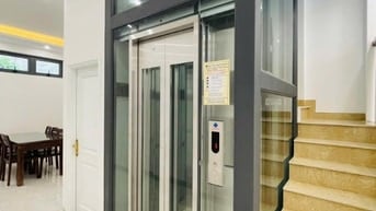 Phố Phú Thượng, DT: 64m2, 6 tầng thang máy ( 10 phòng ) ô tô đỗ cửa